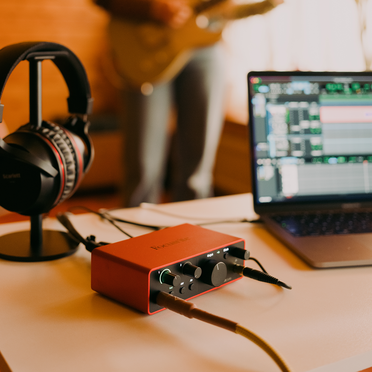 Focusrite Scarlett Solo 4th Gen, 2-in, 2-out USB Audio Interface