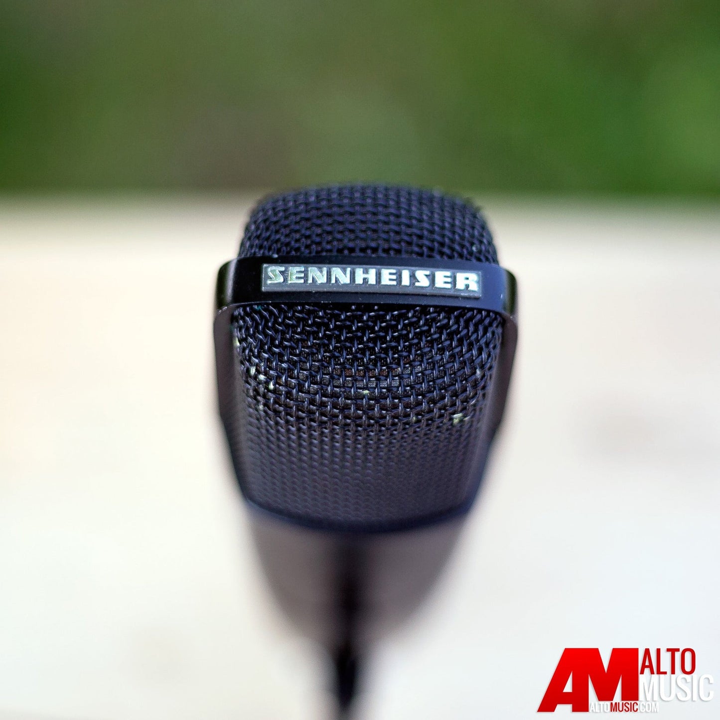 Sennheiser MD 421-II Dynamic Cardioid Studio Microphone