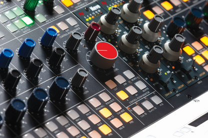 AMS Neve 8424 Console