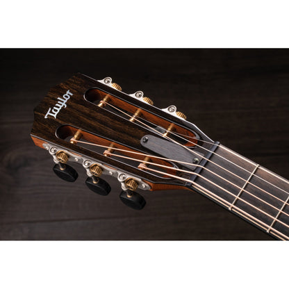 Taylor 812ce 12-Fret Grand Concert Acoustic Electric Guitar